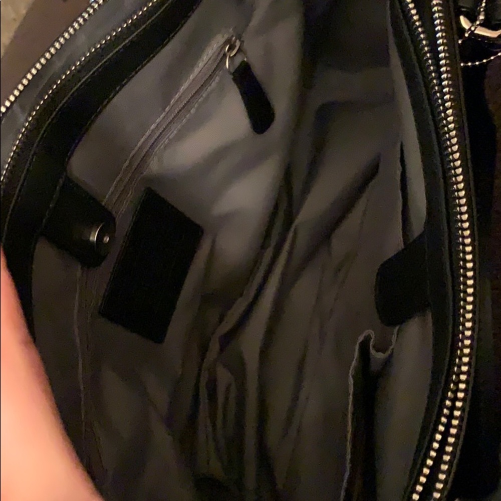 Authentic Coach Purse. - Picture 2 of 3